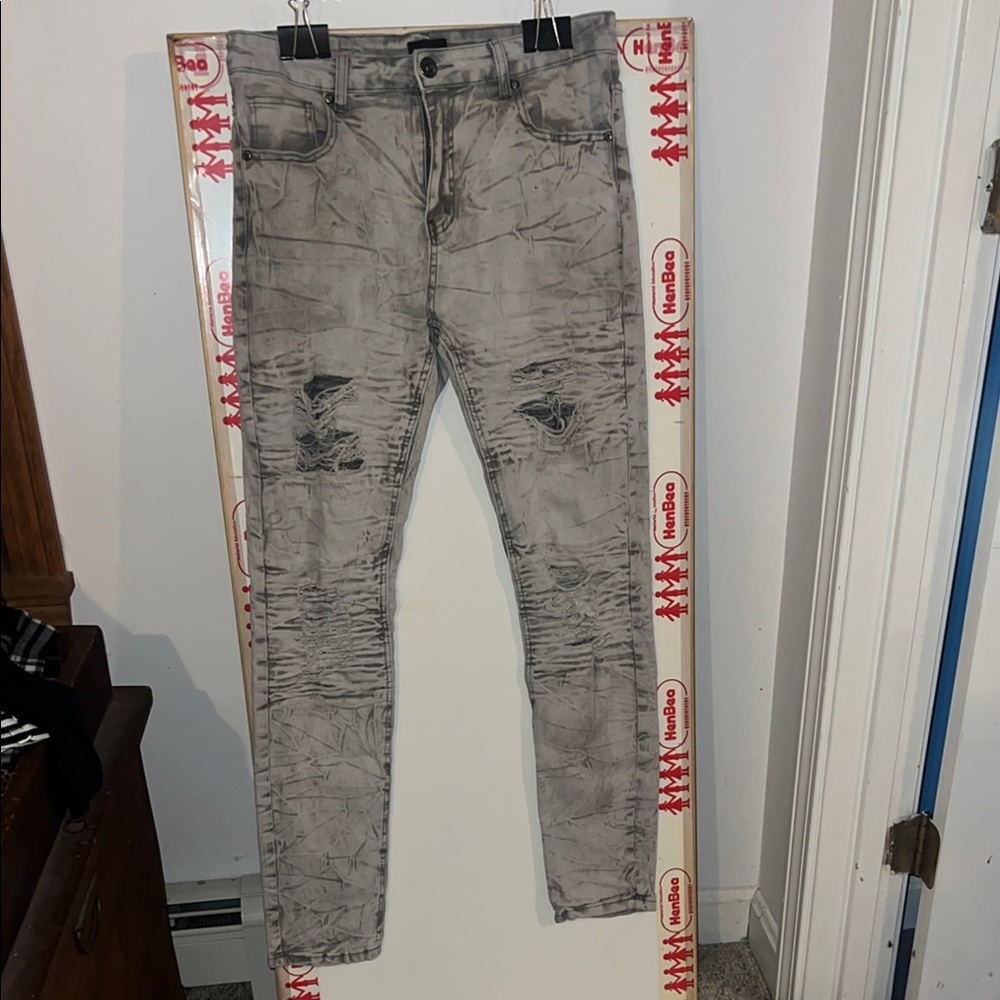 Men's Distressed Gray Skinny Jeans